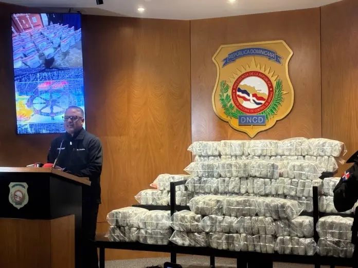 Golpe al narcotráfico: 251 paquetes de cocaína confiscados en el Puerto de Haina Oriental