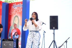 Tradición navideña: Leyvi Bautista une a Santo Domingo Oeste en festín