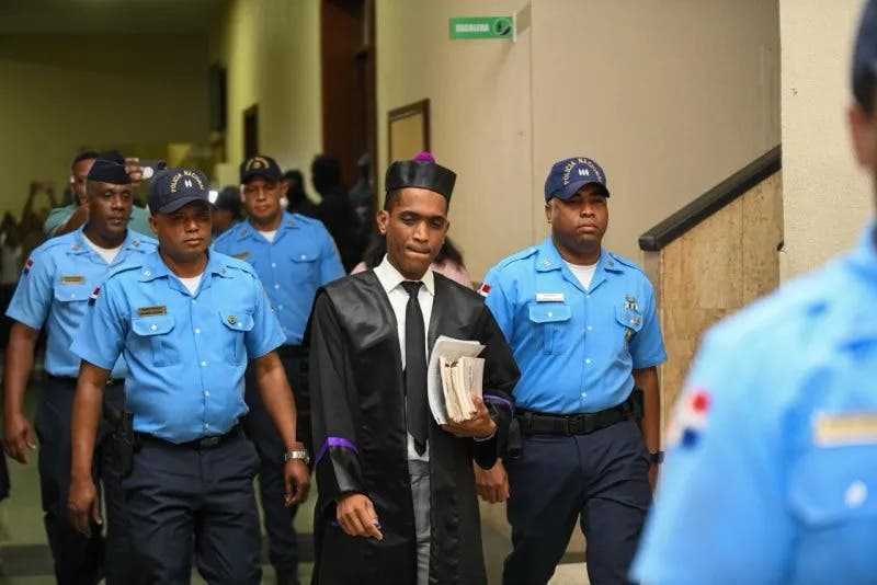 Magistrado lleva la Biblia y a Tolstói al caso Senasa: Ética judicial bajo escrutinio