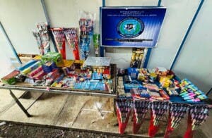 Incautan más de 3,800 fuegos artificiales ilegales en Santiago