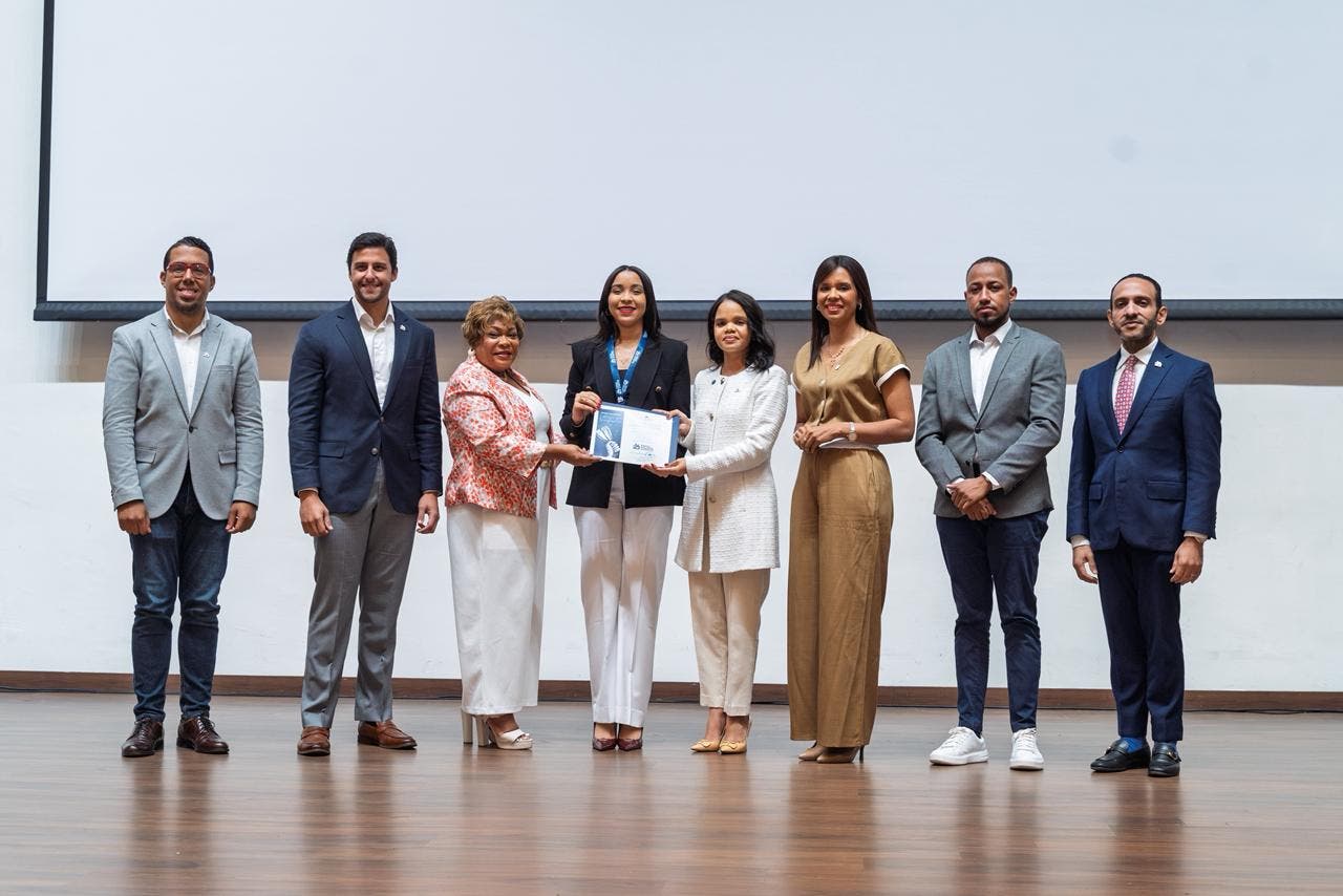 Génesis Rosso queda entre finalistas Premio Nacional de la Juventud 2026