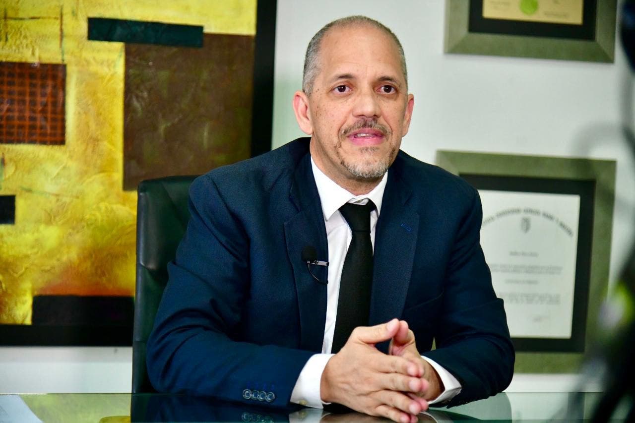 Ortiz Acosta: Sanciones al equipo legal de Hazoury responden a faltas éticas graves