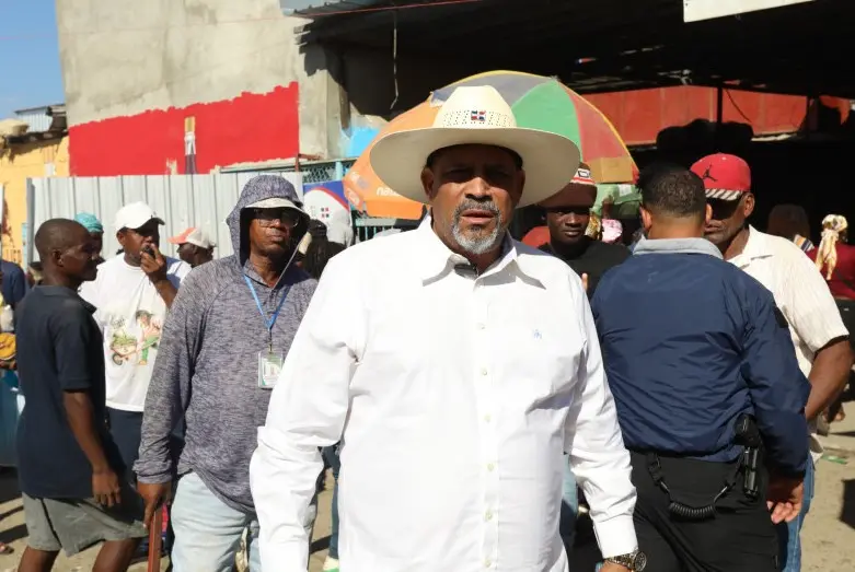 Alcalde Riverón declara en emergencia el mercado binacional de Dajabón