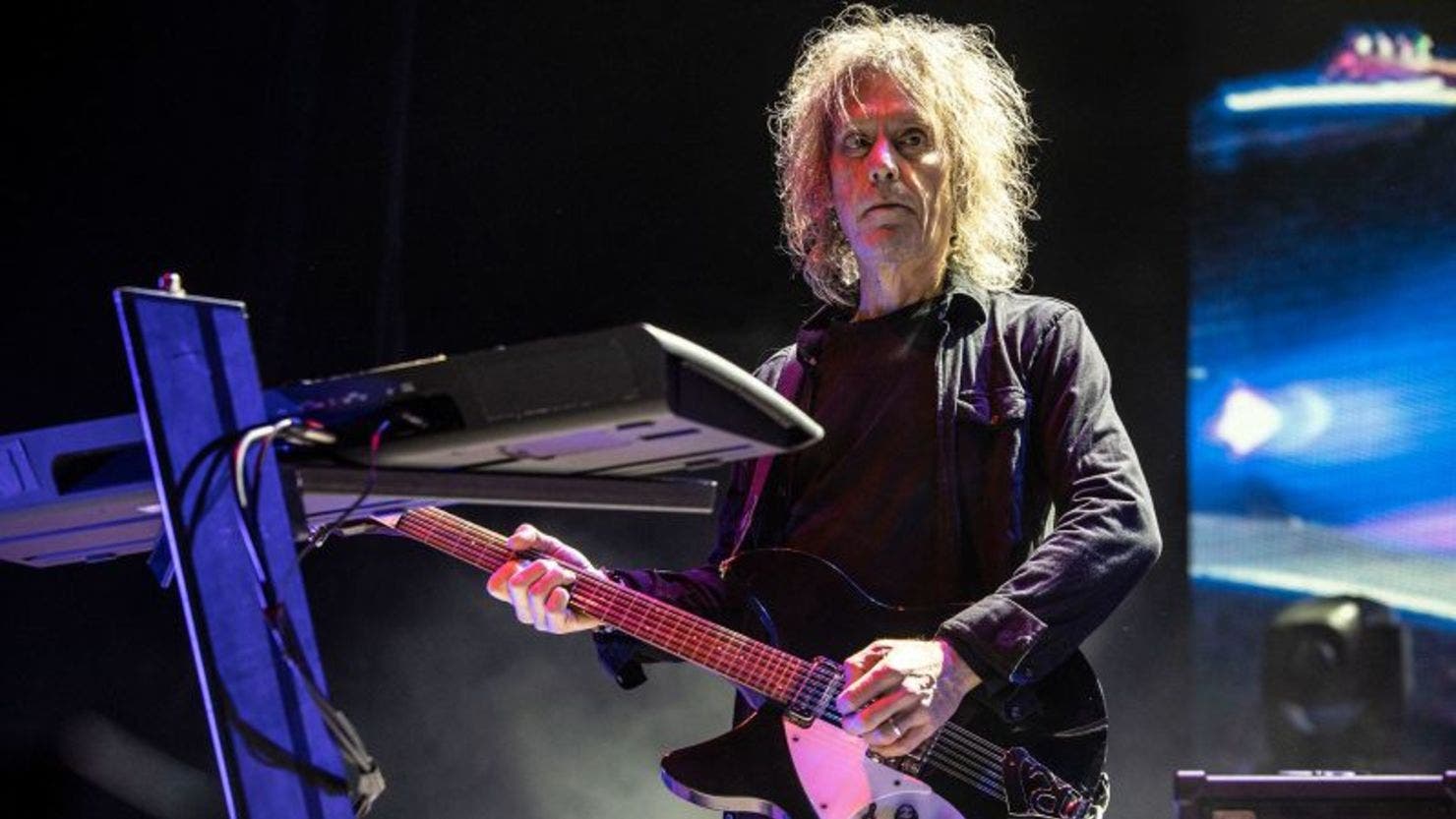 Muere Perry Bamonte, guitarrista de la banda británica The Cure