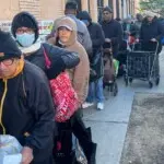 El 39 % de los latinos en EE.UU. se saltan comidas por falta de dinero, según un sondeo