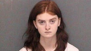 Adolescente de 19 años fue condenada por planear un tiroteo masivo en su escuela en Indiana