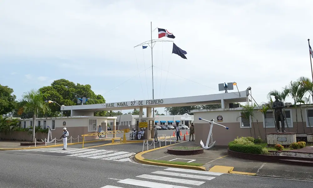 Armada investiga incidente donde el subdirector Inteligencia (M2) resultó herido e hirió  dos