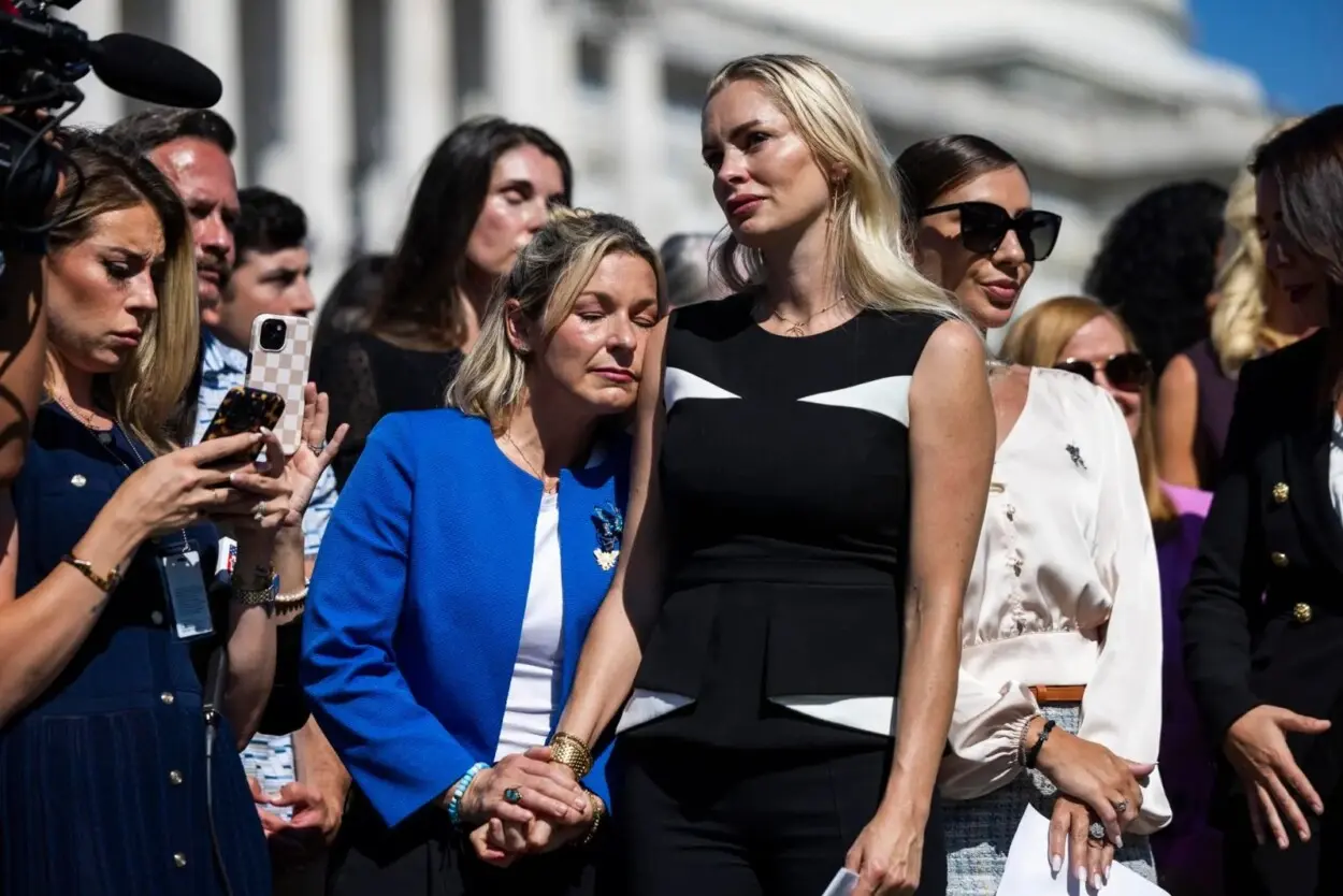 Víctimas de Epstein avalan liberación de archivos pero critican falta de información clave