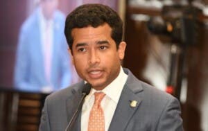 Omar Fernández critica Presupuesto 2026 por baja inversión