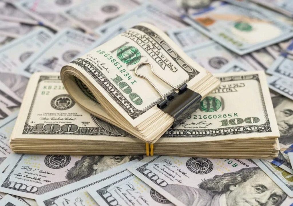 El anuncio de aranceles de Trump movió en abril 1,5 billones dólares en mercado de divisas