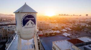 Paramount desafía a Netflix con una oferta hostil por Warner Bros. Discovery