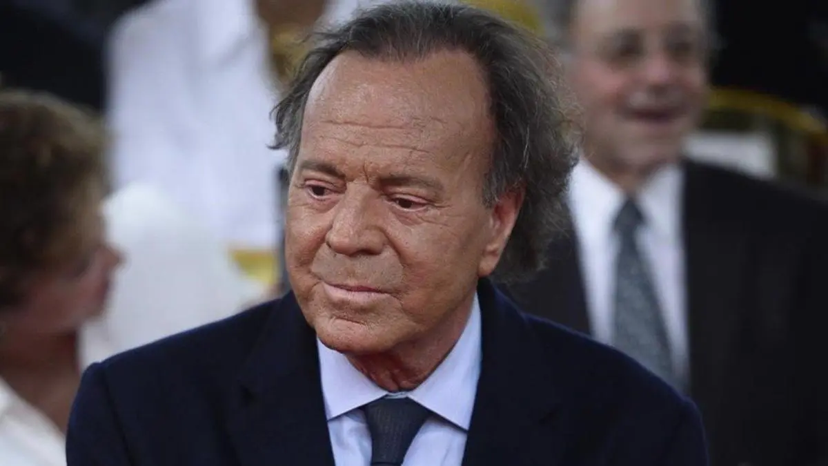 Julio Iglesias bajo la lupa: Defensa sostiene que denuncia debería ser en República Dominicana