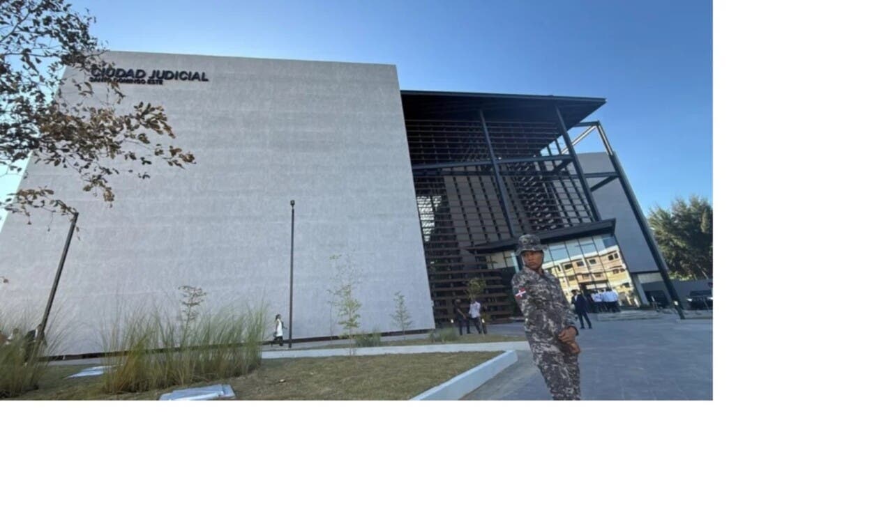 Cómo ha sido la transición de las audiencias en furgones a la imponente Ciudad Judicial SDE