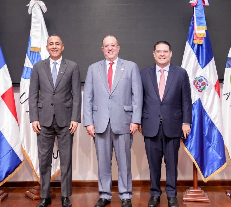 Nelson Arroyo dice buscará subir recaudaciones