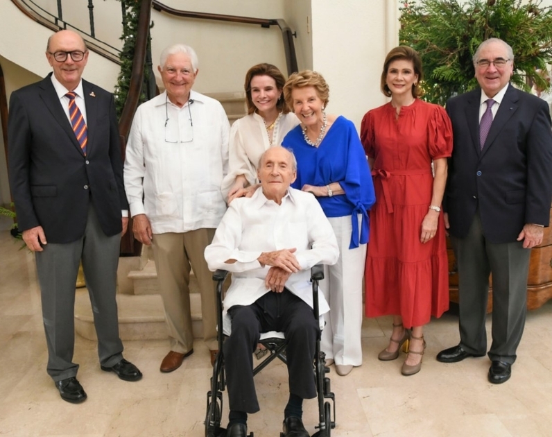 Homenaje a Don Manuel Rodríguez Maire: Legado de la inmigración española