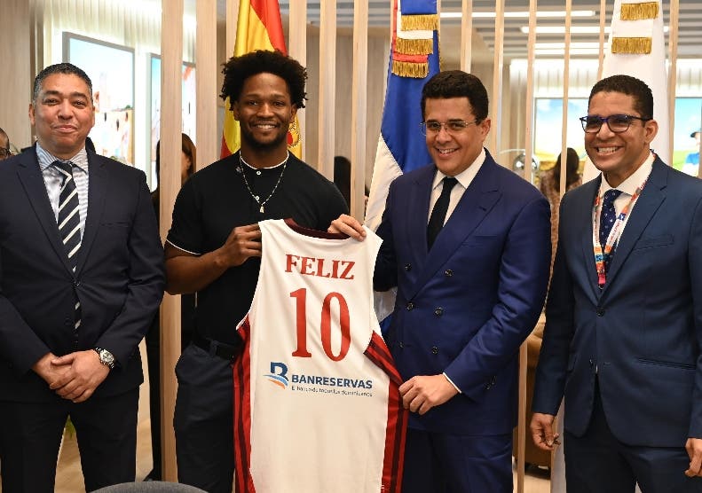 Collado resalta deportistas dominicanos en el extranjero