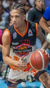 Antonio Guzmán empata en Torneo Baloncesto Superior