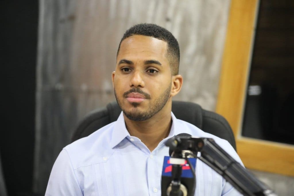 Daniel Noboa enfrenta crisis en Ecuador mientras tensiona relaciones con Colombia y México