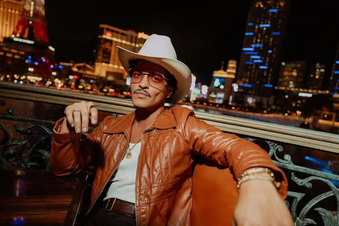 Bruno Mars regresa con su nuevo álbum ‘The Romantic’: Aquí detalles y fecha de lanzamiento