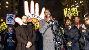 Defensor Público NYC advierte “Inmigración viene para la Gran Manzana”