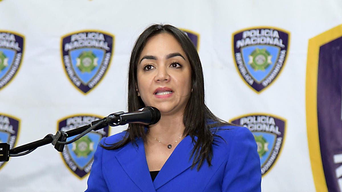 Faride Raful insiste en el control de exhibición de armas de fuego