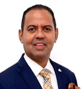 Fidel Sánchez regresa como director de Comunicación en CAASD