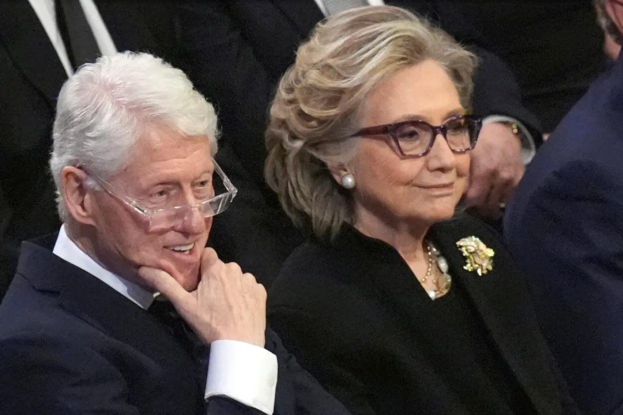 Bill y Hillary Clinton rechazan citación del Congreso por Epstein