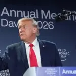 Trump insiste desde Davos en la anexión de Groenlandia, pero descarta el uso de la fuerza