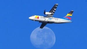 Avión de la compañía colombiana Satena desaparece con 15 personas