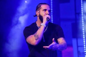 Drake bajo la lupa: acusado de inflar reproducciones con un esquema ilegal