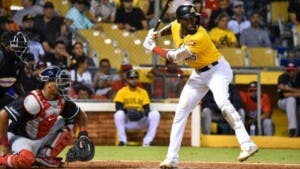 Escogido se acerca a las Águilas en coronas logradas en Lidom