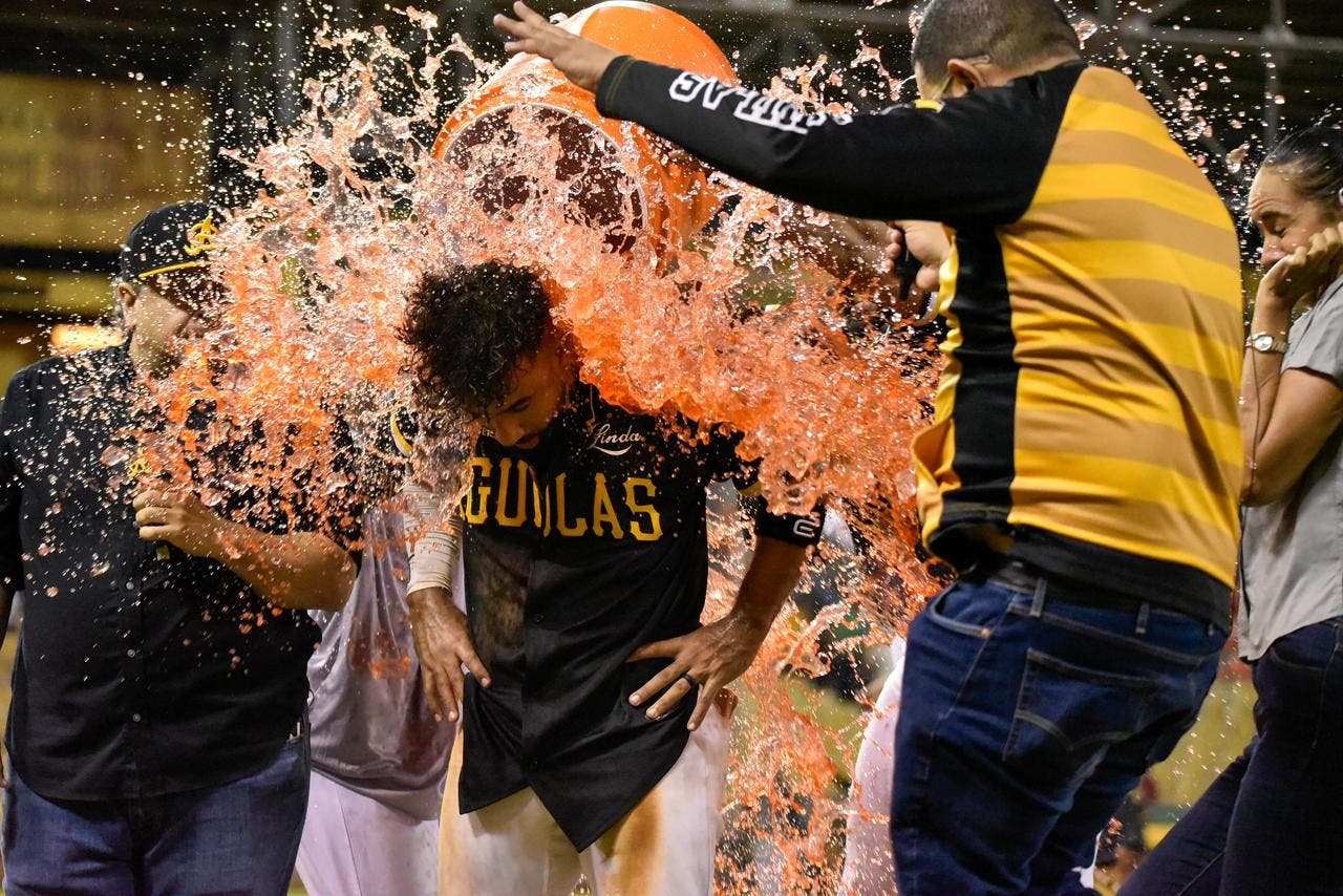 Águilas arrebatan triunfo a los Gigant