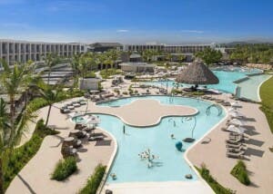 El 2026 encuentra a Pedernales con un turismo de súplicas y mezquindades laborales y empresariales