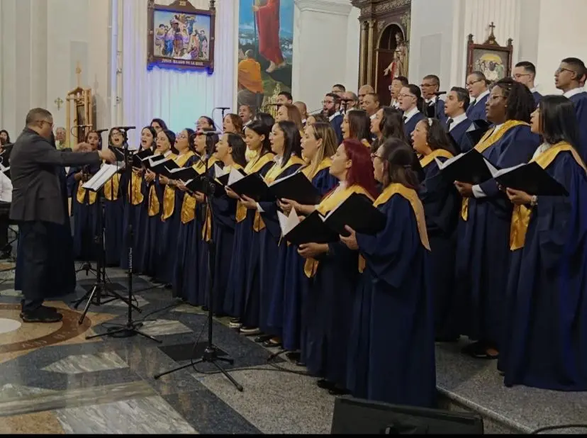 Coro arquidiocesano de Santiago presentara “Concierto de Gala 35 Aniversario”