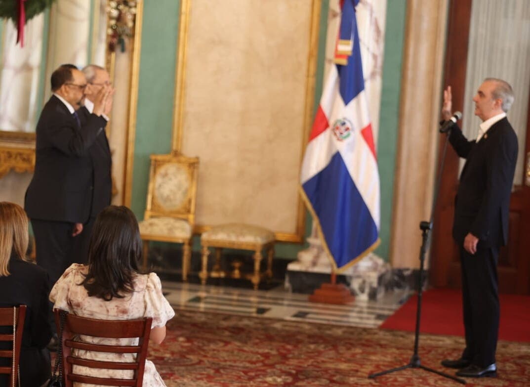 Antoliano Peralta y Jorge Subero Isa asumen sus nuevos cargos