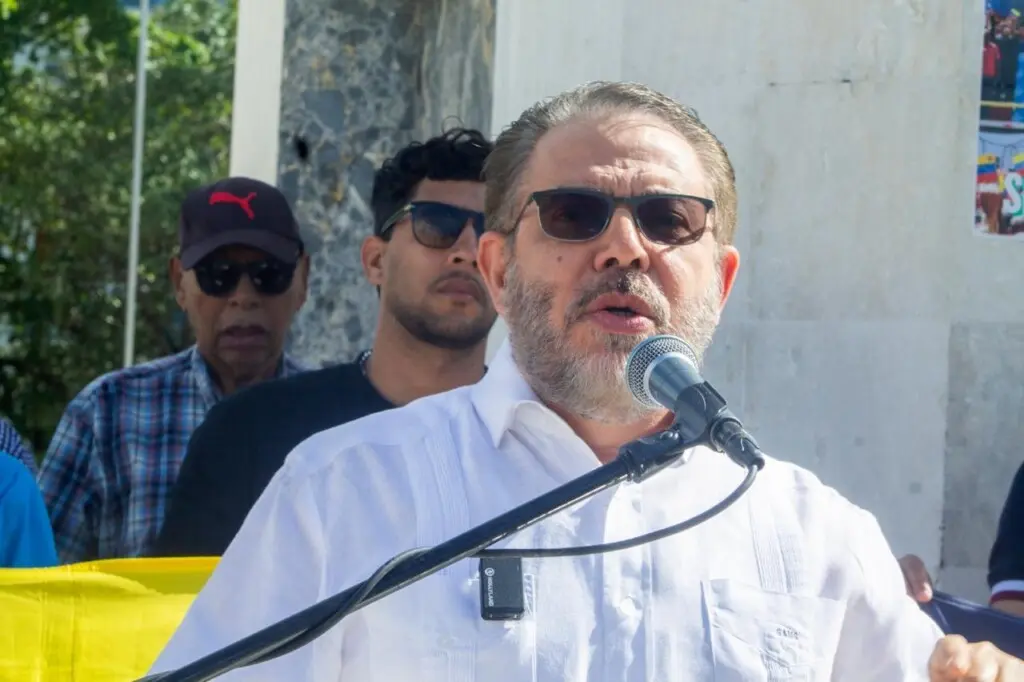 Frente Amplio y Alianza País condenan violación de soberanía venezolana