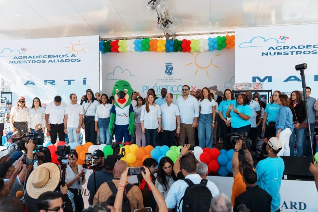 Plásticos por Juguetes supera los cuatro millones de botellas recolectadas en su sexta edición
