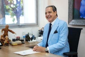 Pastor De Moya destaca en Italia con su ensayo sobre escritores marginales