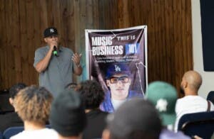 Realizan la primera conferencia sobre la industria de la música en provincia Duarte