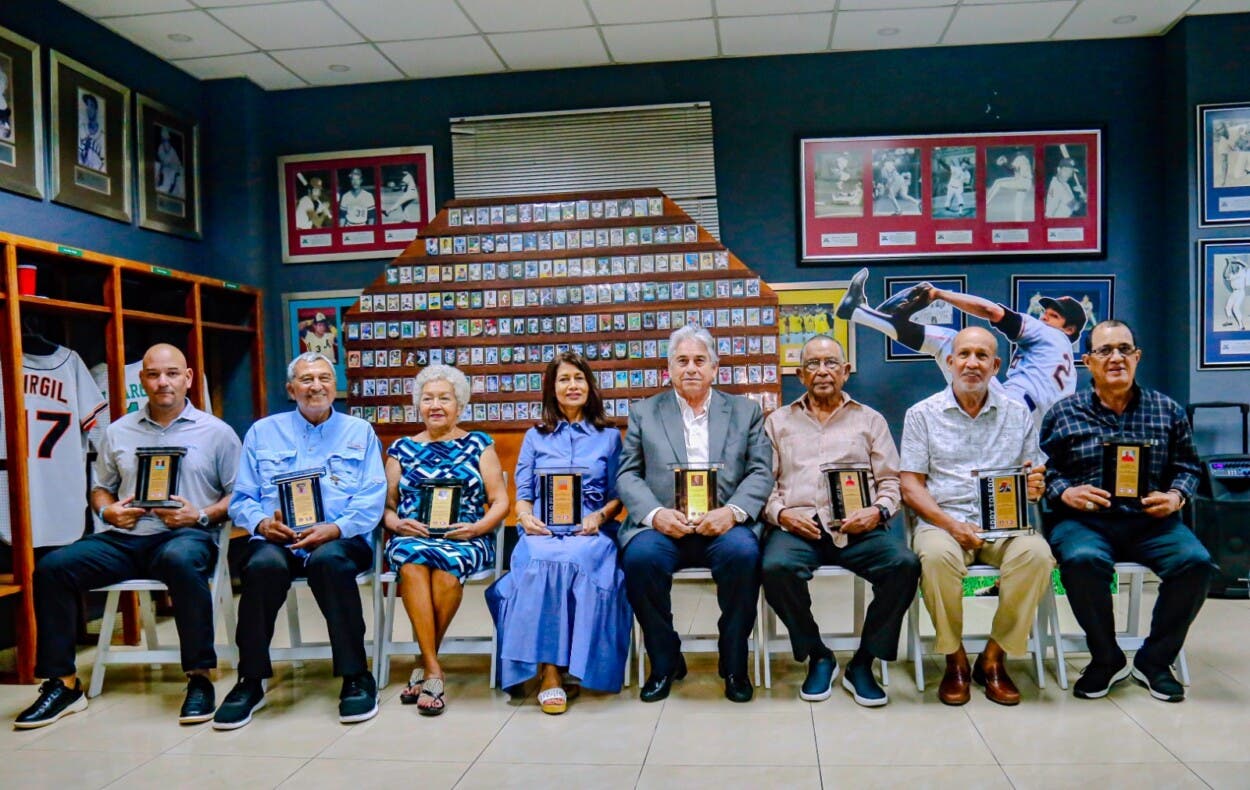 FENAPEPRO presenta la primera clase del Mural de Scouts Dominicanos