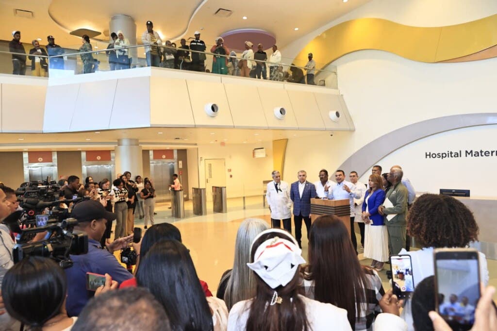 Ciudad Sanitaria Luis Eduardo Aybar entra en plena operación, informa el SNS