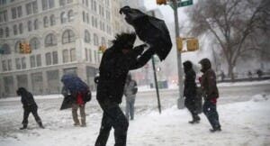 Frío extremo se impone en Nueva York y estados vecinos; más de 1 millón de dominicanos lo sufre