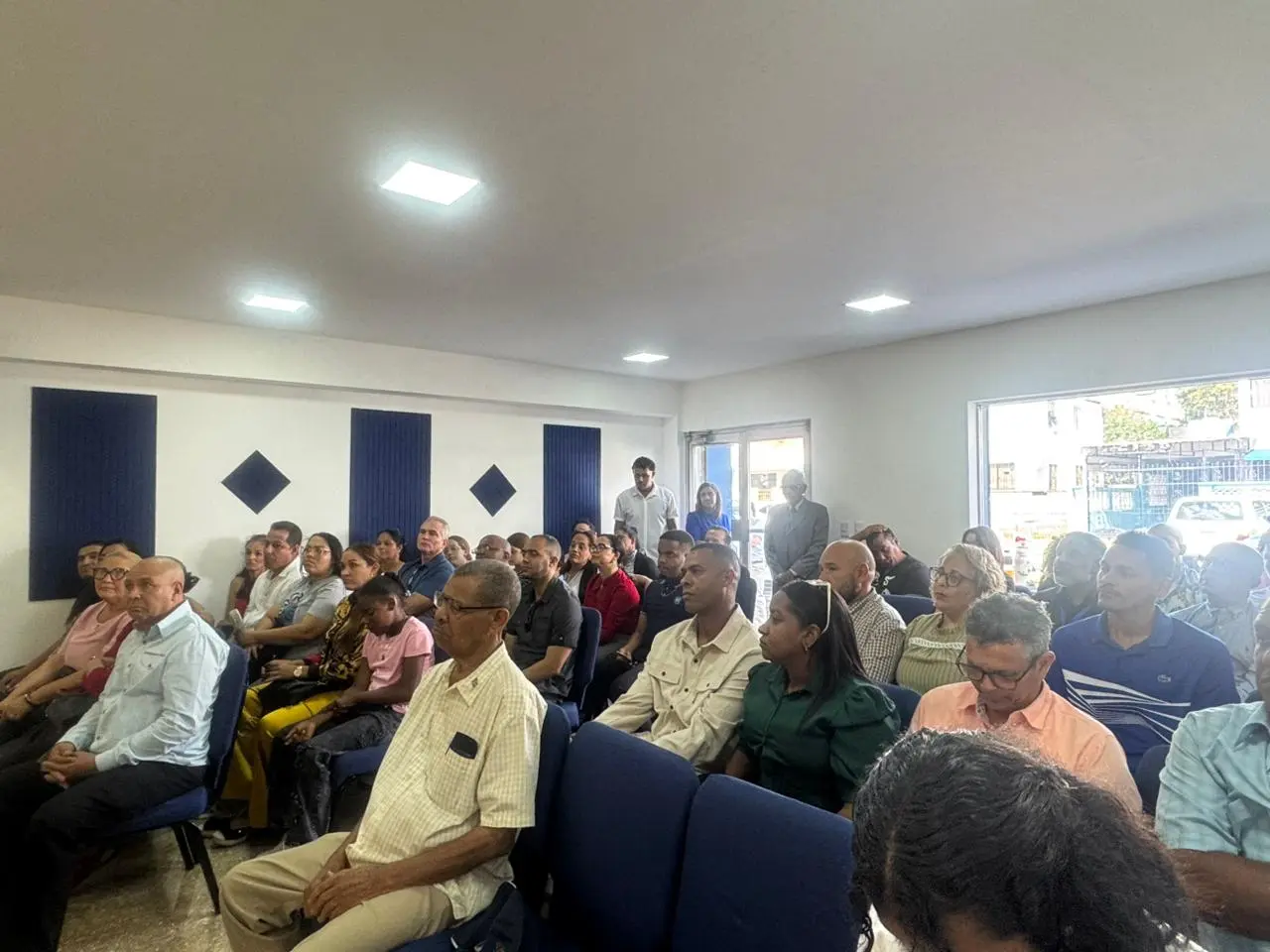 Cubanos y venezolanos en RD piden regularización migratoria y reactivación de la Ventanilla Única