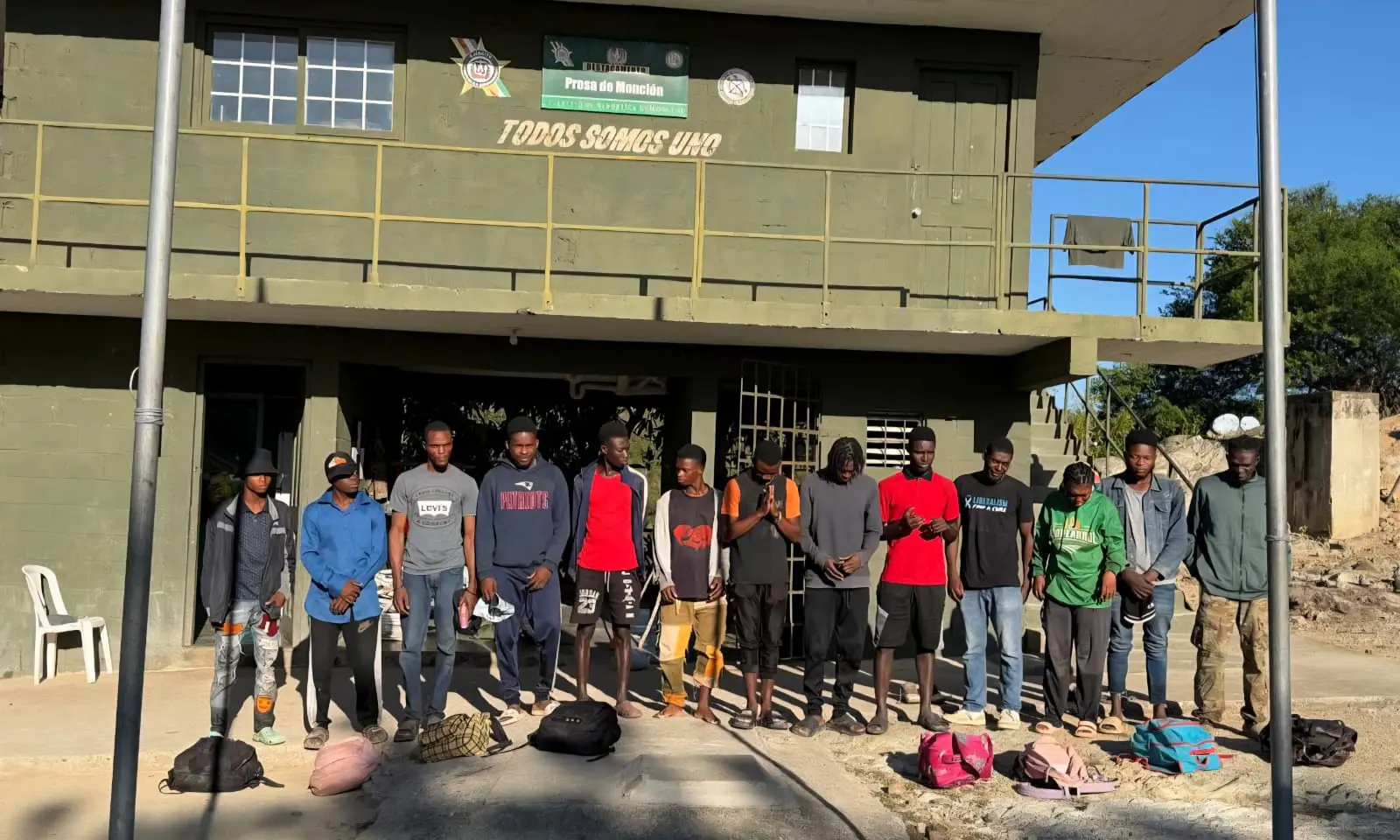 Ejército detiene a 12 haitianos en condición migratoria irregular en Monción