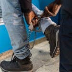 Entregan a Estados Unidos a dominicano acusado por asalto armado y agresión
