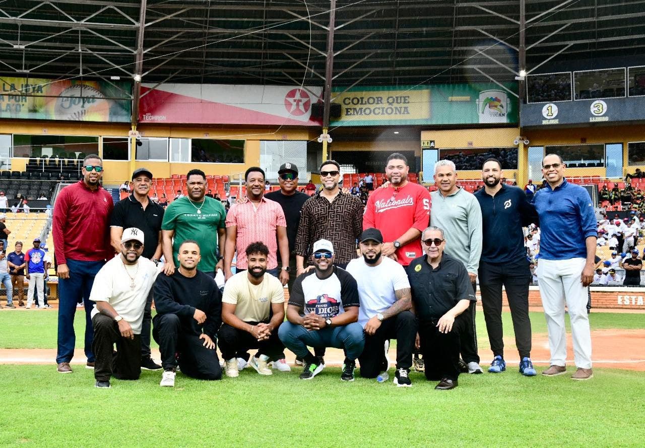 El estadio Cibao se llena de futuro con clínica infantil de béisbol