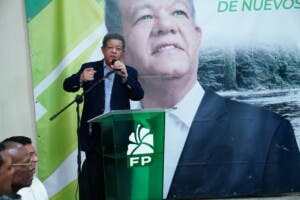 Leonel acusa al PRM de usar fondos de SeNaSa para “comprar elecciones”