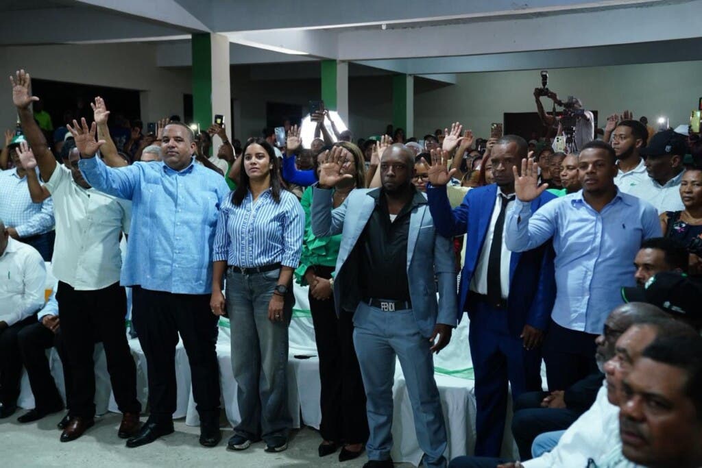 Leonel acusa al PRM de usar fondos de SeNaSa para “comprar elecciones”