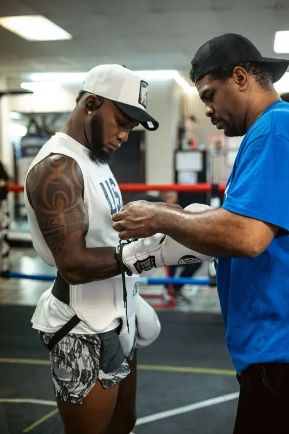 El dominicano Carlos “Caballo Bronco” Adames buscará brillar como campeón mundial