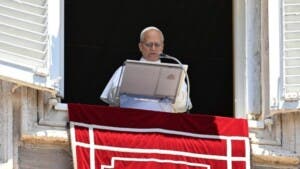 El papa condena los ataques en Ucrania y clama por una paz justa y duradera